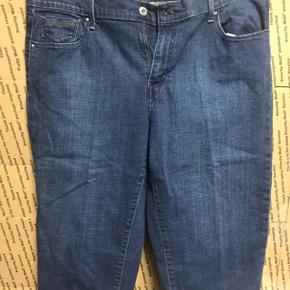 Woman’s Jeans